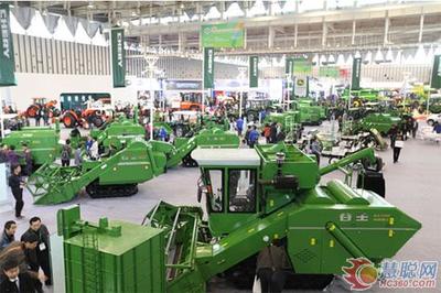 從國(guó)際農(nóng)機(jī)展看開封市農(nóng)機(jī)裝備產(chǎn)業(yè)發(fā)展 機(jī)遇、挑戰(zhàn)與未來(lái)路徑